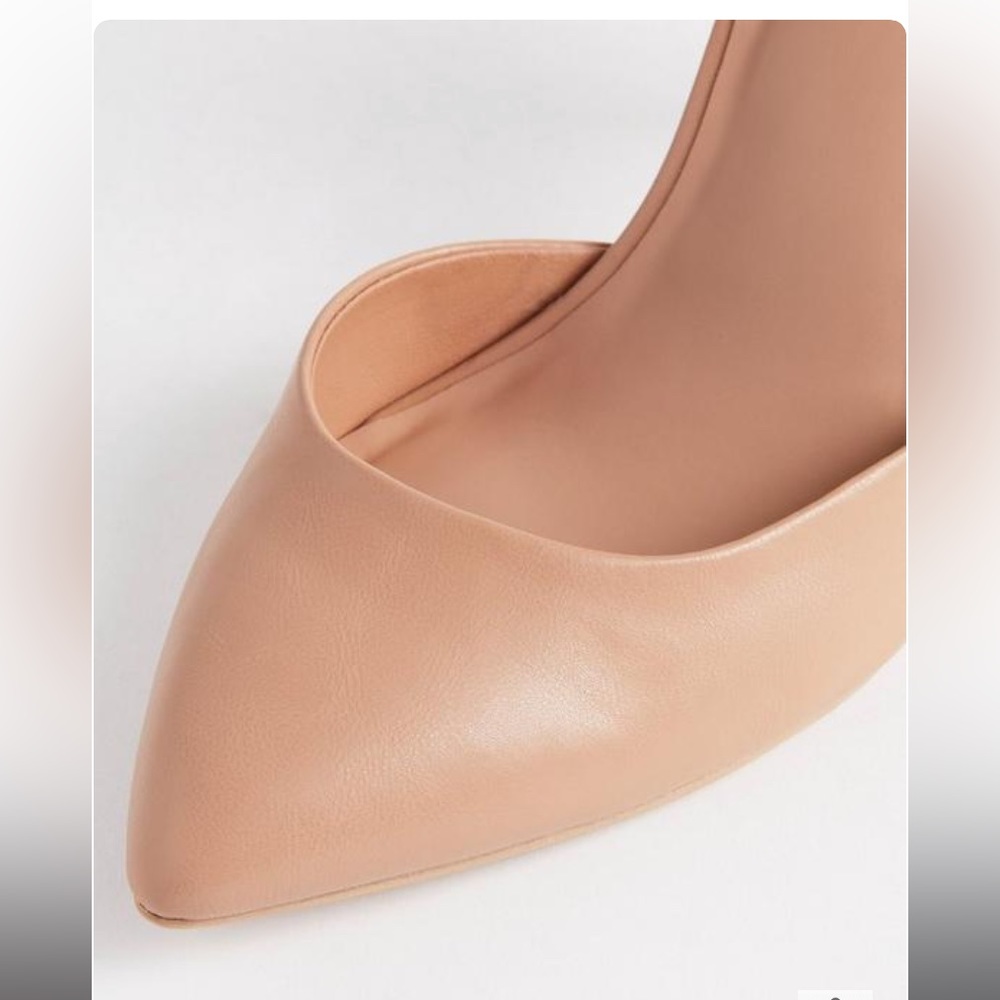 Torrid Lucite Closed Toe Heel (WW) Size 9.5 Beige NWT - Picture 4 of 6